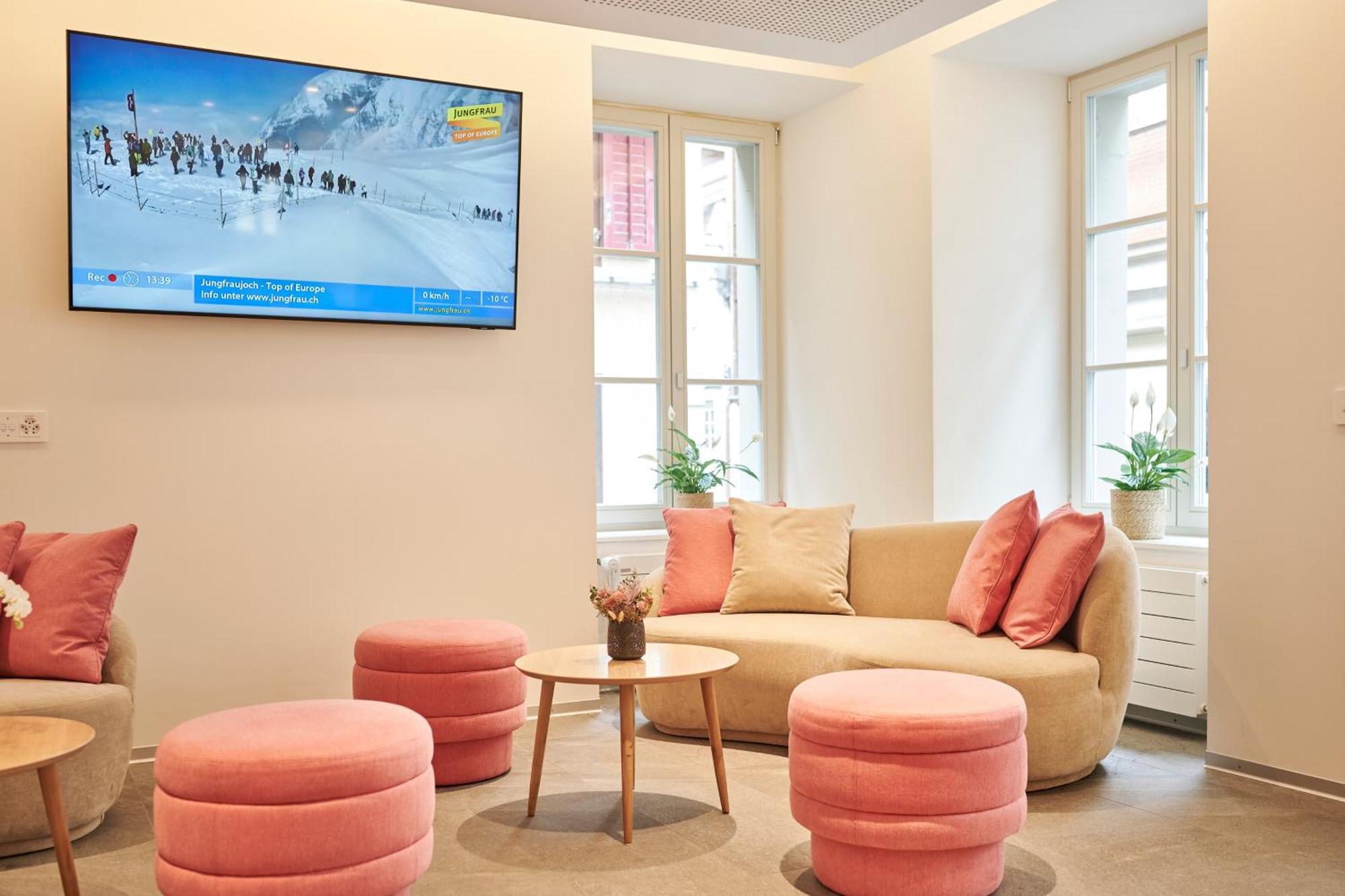 Aparthotel Krone - Self Check-In Unterseen Esterno foto