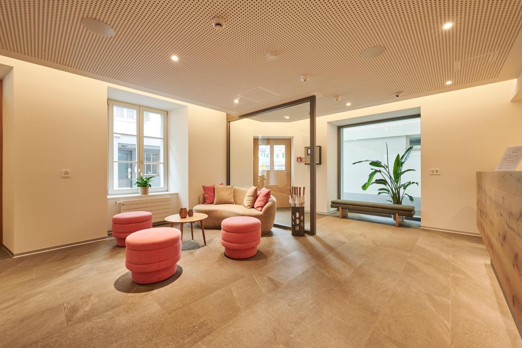 Aparthotel Krone - Self Check-In Unterseen Esterno foto