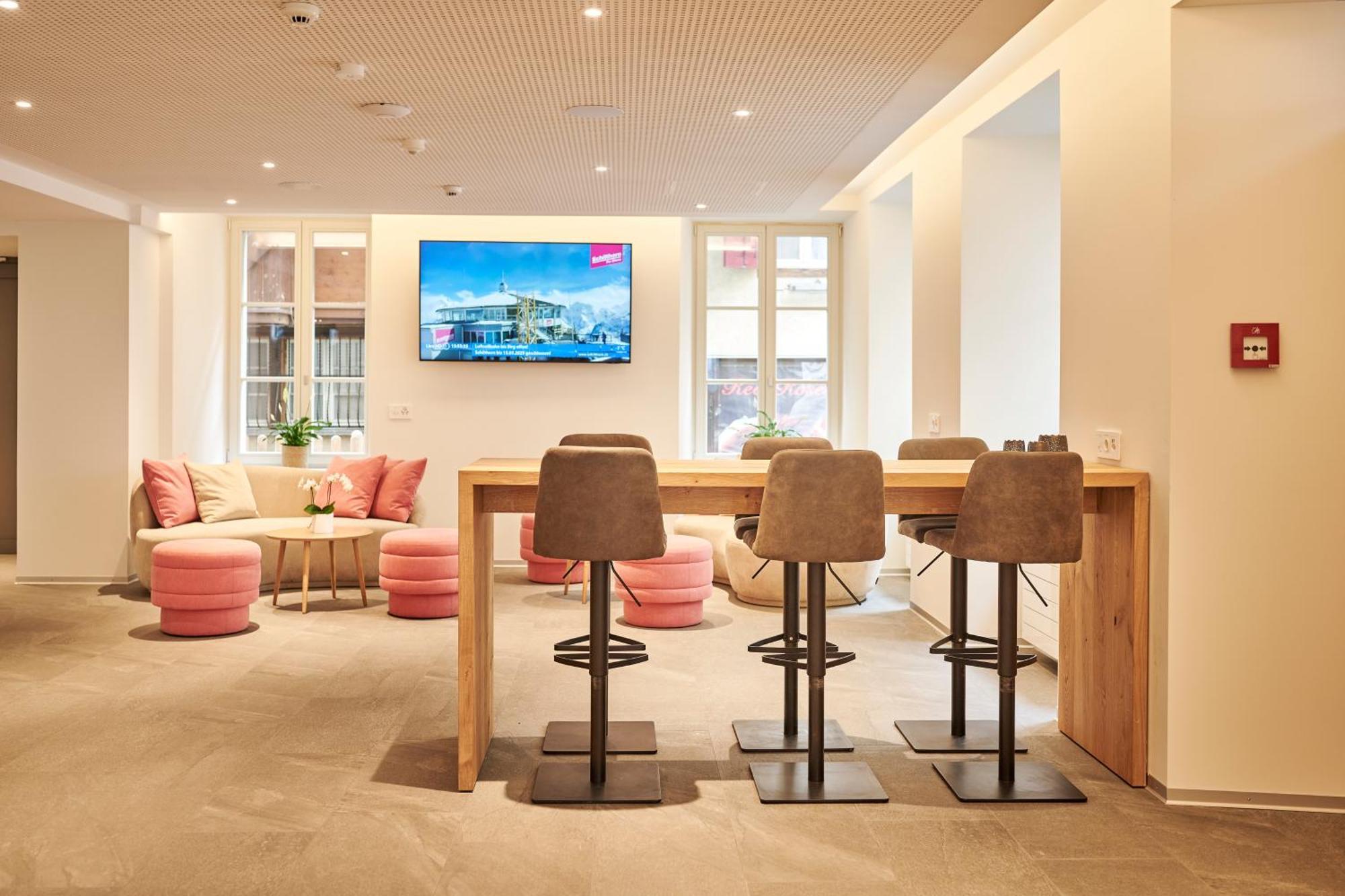 Aparthotel Krone - Self Check-In Unterseen Esterno foto