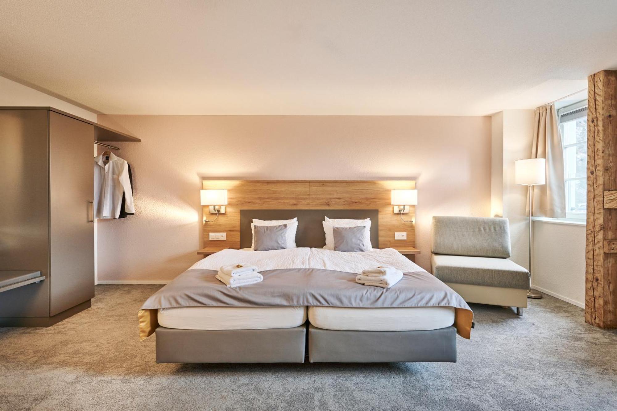 Aparthotel Krone - Self Check-In Unterseen Esterno foto