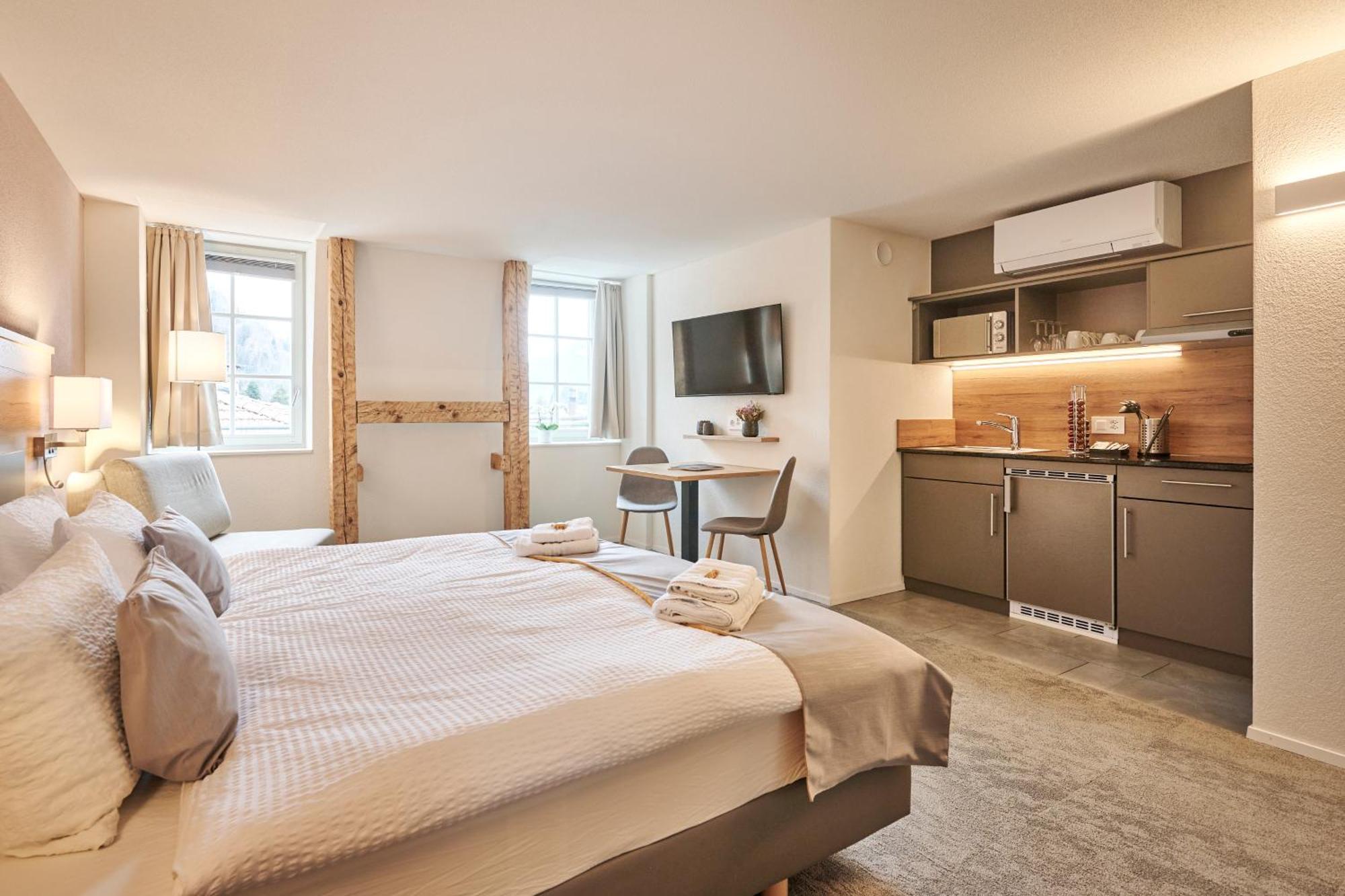 Aparthotel Krone - Self Check-In Unterseen Esterno foto