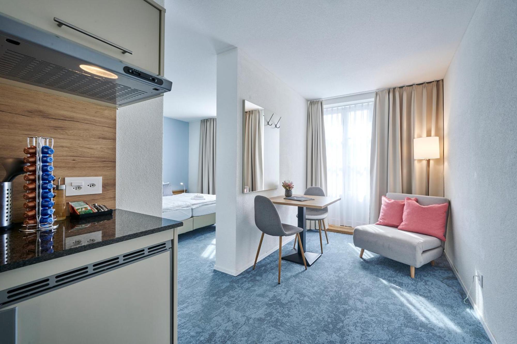 Aparthotel Krone - Self Check-In Unterseen Esterno foto