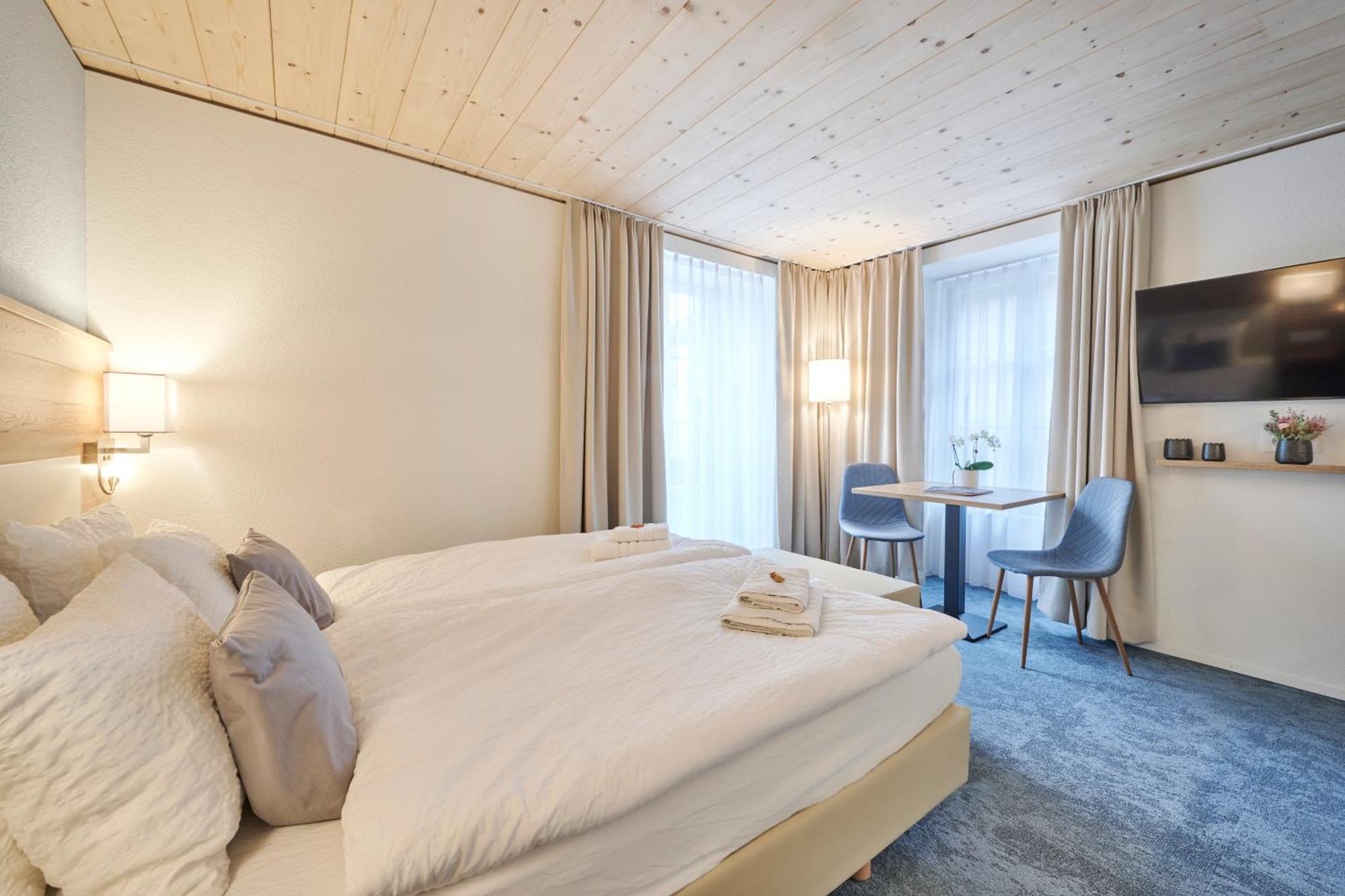 Aparthotel Krone - Self Check-In Unterseen Esterno foto